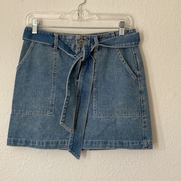 Forever 21 Light Denim Skirt - Picture 2 of 4